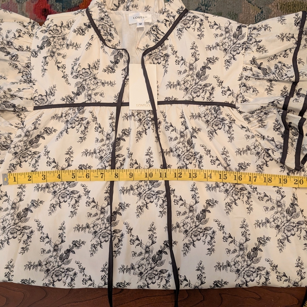 Floral Print Ruffle Sleeve Top - Picture 4 of 8